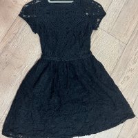Къса черна дантелена рокля, снимка 1 - Рокли - 40731471