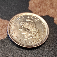 Монета Аржентина 1 песо, 1960, снимка 2 - Нумизматика и бонистика - 44612738
