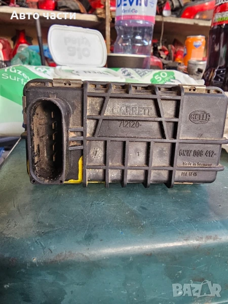 ОРИГИНАЛЕН HELLA Turbo Actuator Turbine Controller G-108, 6NW008412, 712120, снимка 1