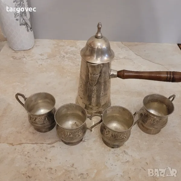 уникално красив арабски комплект за кафе с четири чаши, снимка 1