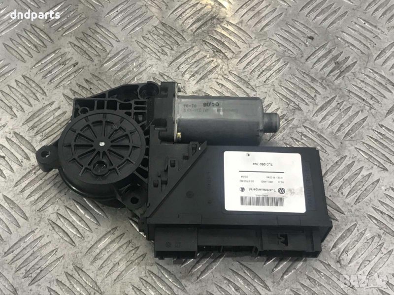 Задно ляво стъкло моторче Porsche Cayenne,4.5S,2004г., снимка 1