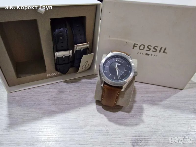 Мъжки часовник Fossil BQ2337 с две допълнителни кожени верижки, снимка 1