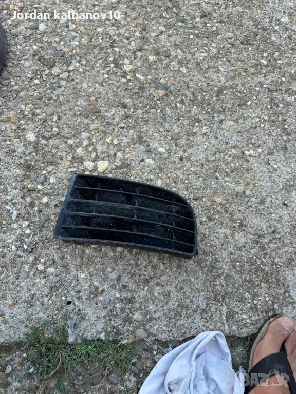 Предна лява решетка на предна броня Vw Golf 5 1k0853665 само за 10Eur., снимка 1