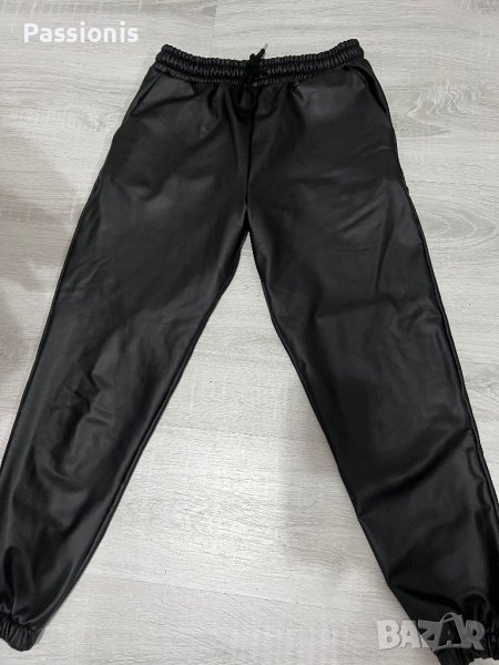 Кожено долнище, снимка 1