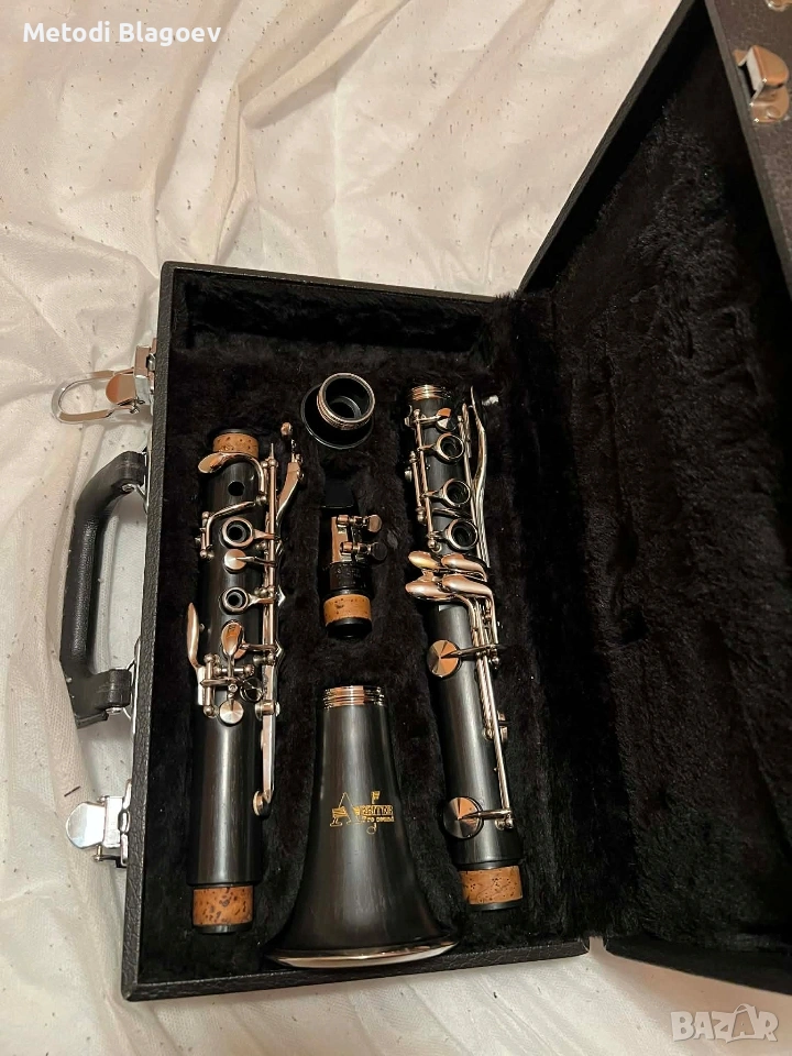 продава се кларинет полу биом , снимка 1