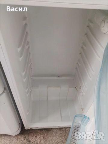 Хладилник с камера Беко, снимка 2 - Хладилници - 52718699