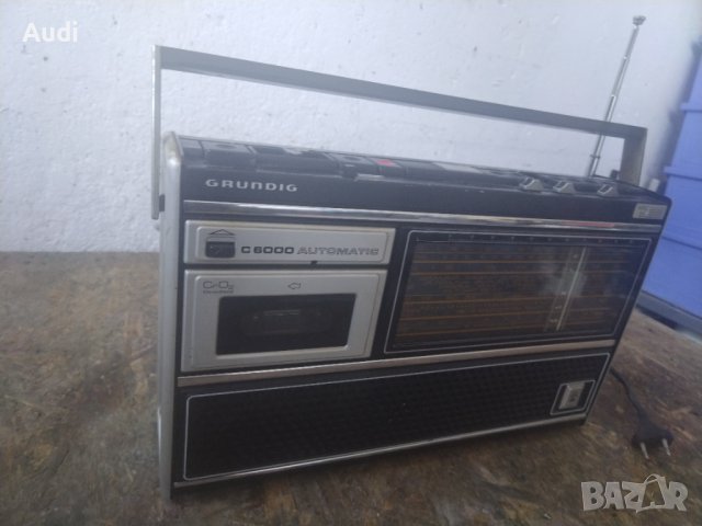 Радио касетофон GRUNDIG C 6000 Automatic за колекция. Germany 1974г. - 1978г. Работи само на радио. , снимка 11 - Радиокасетофони, транзистори - 42597315