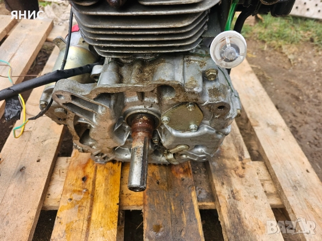 HONDA/ ДВИГАТЕЛ ЗА ТРАКТОРНА КОСАЧКА. 13.КОНЯ. ПЕРФЕКТЕН., снимка 7 - Градинска техника - 51943147