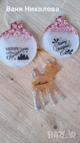Коледни играчки от епоксидна смола , снимка 3 - Ръчно изработени сувенири - 52508676