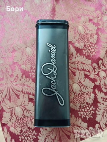 Jack Daniels кутия празна