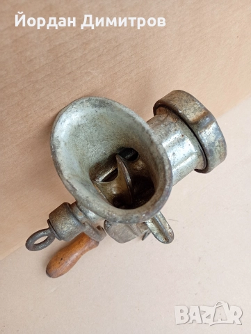 машинка за мелене , снимка 4 - Месомелачки - 52793770