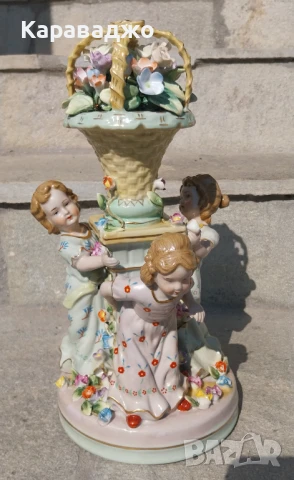 Порцеланова Композиция, снимка 6 - Статуетки - 50968688