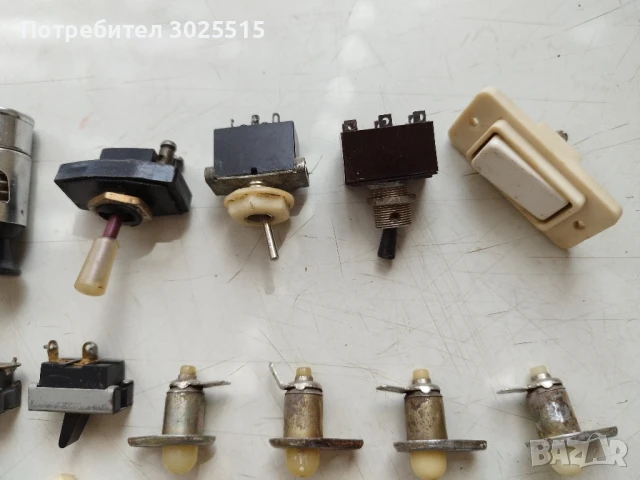 Ел. ключета, прекъсвачи, старт бутон, снимка 3 - Други машини и части - 47468628