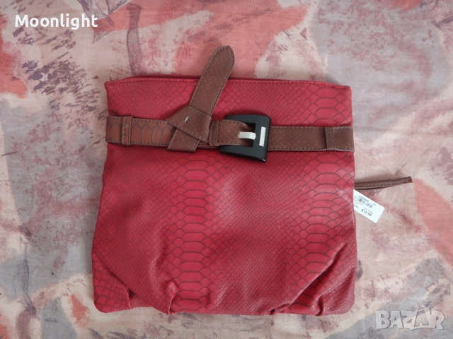 Нов Клъч от еко кожа в червено, снимка 4 - Чанти - 52628771