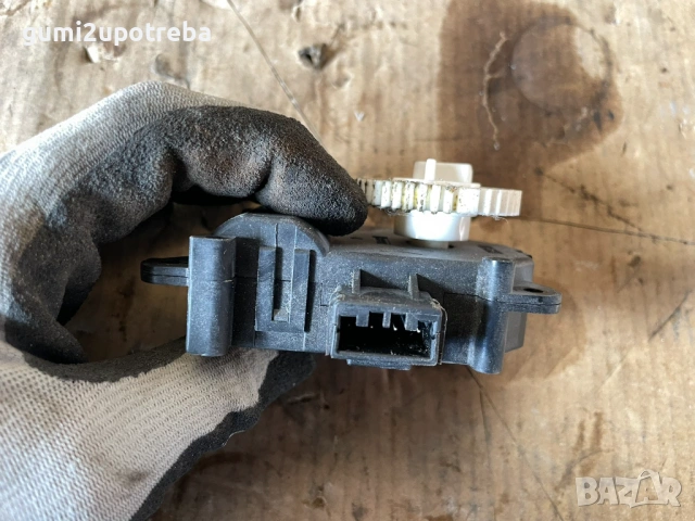 Моторче Клапи Парно 113800-3430 Toyota GT86 2018 Subaru BRZ, снимка 3 - Части - 53055673