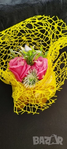 букет сапунени рози, снимка 2 - Романтични подаръци - 52352693