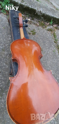 Цигулка Кремона с лък и куфар , снимка 9 - Струнни инструменти - 44640383