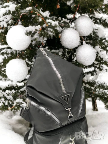 раница Guess , снимка 10 - Раници - 51393332