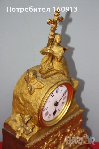 Позлатен бронз каминен часовник фигура жена религиозен кръст, снимка 7 - Антикварни и старинни предмети - 51451984