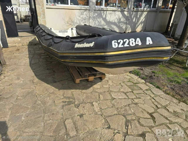 Продавам лодка Bombard