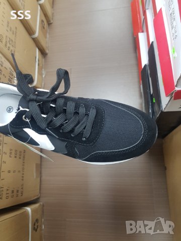 Обувки, снимка 3 - Дамски ежедневни обувки - 41586510