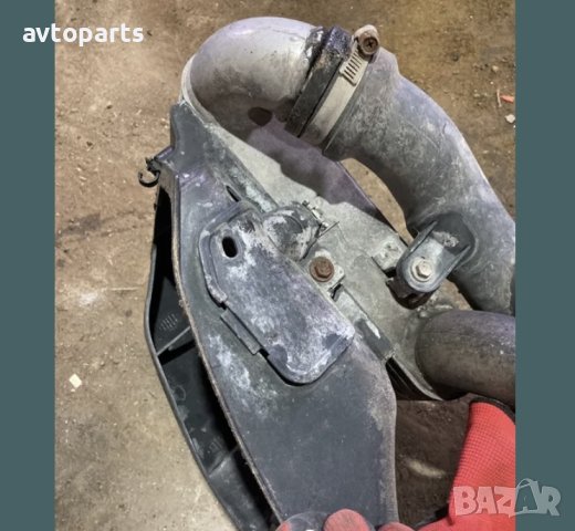 Toyota avensis verso 2.0d4d 2005година Кулер, снимка 3 - Части - 40676181