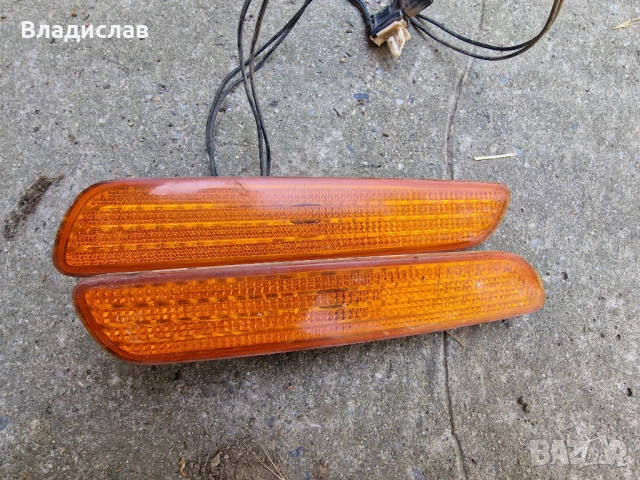 Мигачи за предна броня Volvo v40 