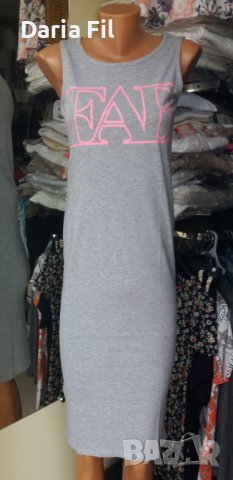 Светлосива рокля с неоноворозов надпис, снимка 1