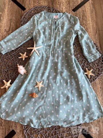 Красива светлозелена рокля