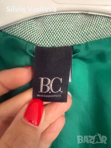 Дамски сака………….., снимка 5 - Сака - 56049607