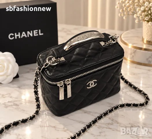 Chanel дамска чанта със сребристо, снимка 2 - Чанти - 56393262
