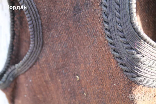 Оригинално вълнено елече, снимка 3 - Антикварни и старинни предмети - 47537479