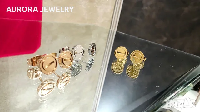 CARTIER Love Gold Stud Дамски Обеци, снимка 8 - Обеци - 56307518