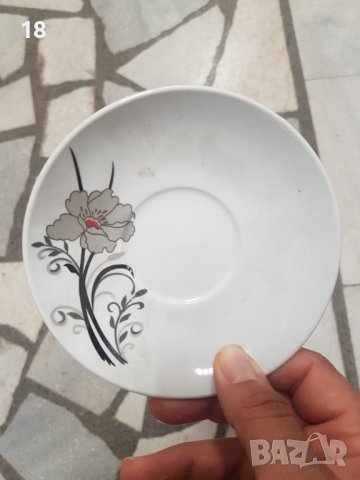 Чаши с чиниики, снимка 2 - Сервизи - 40324554