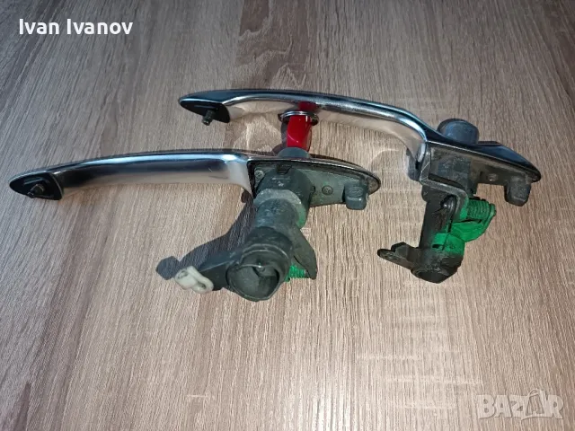 Външни дръжки за Алфа 156 комплект с 1 червен ключ. , снимка 5 - Части - 49704823