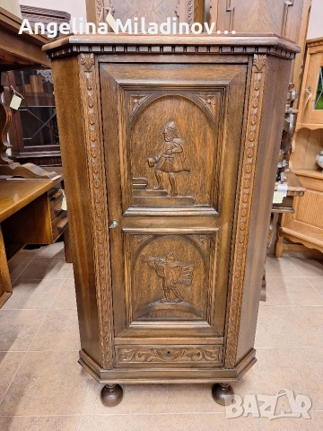 Винтидж ъглов шкаф с богата дърворезба , снимка 7 - Шкафове - 52990785