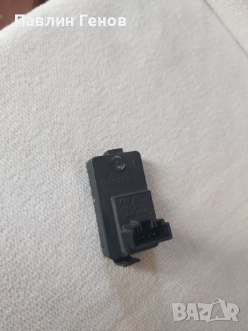 Volkswagen / Seat / Skoda Датчик на Хол 5Q0927810, снимка 2 - Части - 41039554