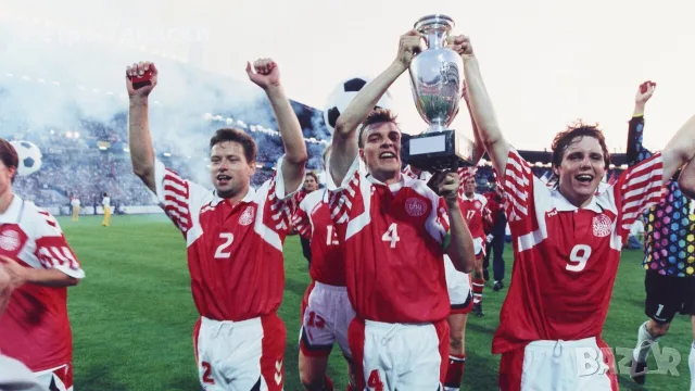 Тениска Denmark (Reproduction #9) Hummel — Деца размер M Червено (сезон 1992), снимка 6 - Тениски - 56314748