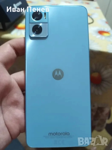 Смартфон Motorola E 22 в перфектно състояние, снимка 2 - Motorola - 52596532