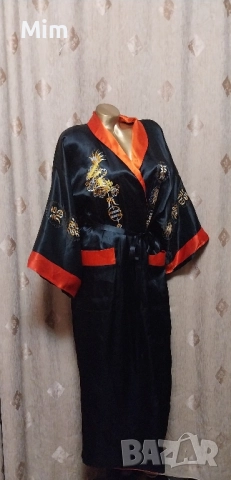 Сатенен халат с две лица черно и червено бродерия дракон , снимка 8 - Нощници - 51915370
