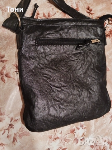 ADIDAS Оригинална Нова Кожена Дамска Чанта , снимка 4 - Чанти - 51773267