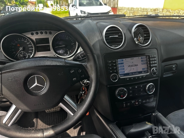 Mercedes-Benz Ml 320, снимка 3 - Автомобили и джипове - 52455947