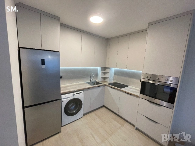 Мебели и кухни по поръчка