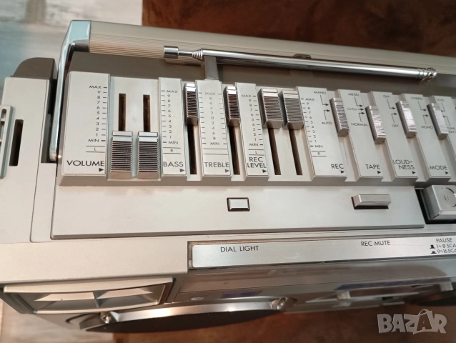 Радиокасетофон JVC M70LB Boombox Ghettoblaster jvc rc m70lb, снимка 5 - Радиокасетофони, транзистори - 52867830