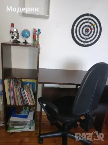 бюро,стол и етажерка, снимка 1