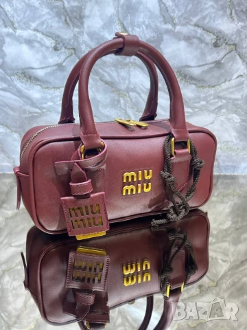 чанти Miu Miu , снимка 5 - Чанти - 50640799