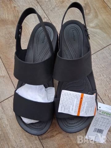 н.42-43 Crocs Brooklyn Low Wedge, снимка 5 - Сандали - 53743591