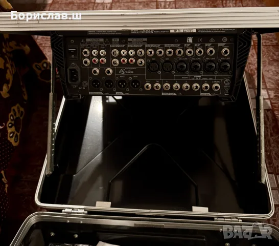 Yamaha MGP12X Пулт/Миксера, снимка 3 - Ресийвъри, усилватели, смесителни пултове - 56340479