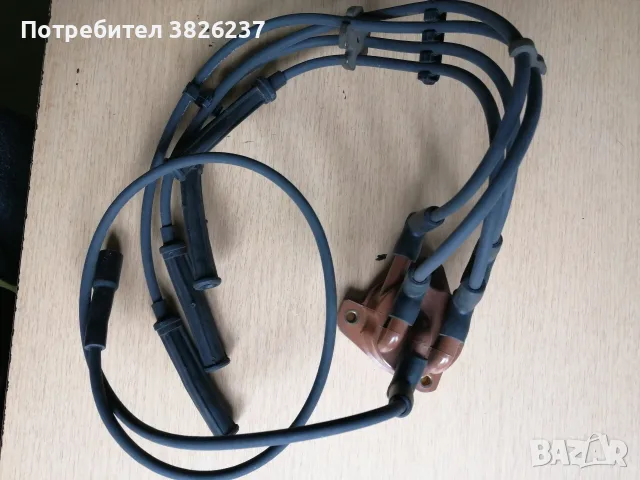 Дистрибуторна капачка с кабели за Рено 11, снимка 2 - Части - 56362652