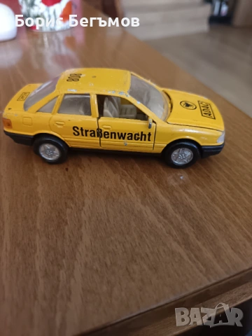 Количка Ауди/Audi 80 1:43, снимка 3 - Колекции - 53082667